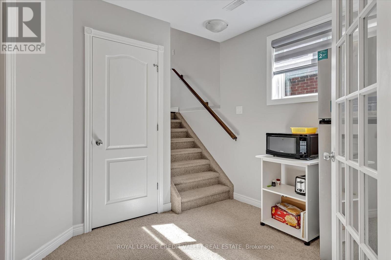 












607 LEMAY GROVE E

,
Smith-Ennismore-Lakefield,




Ontario
K9K0H1

