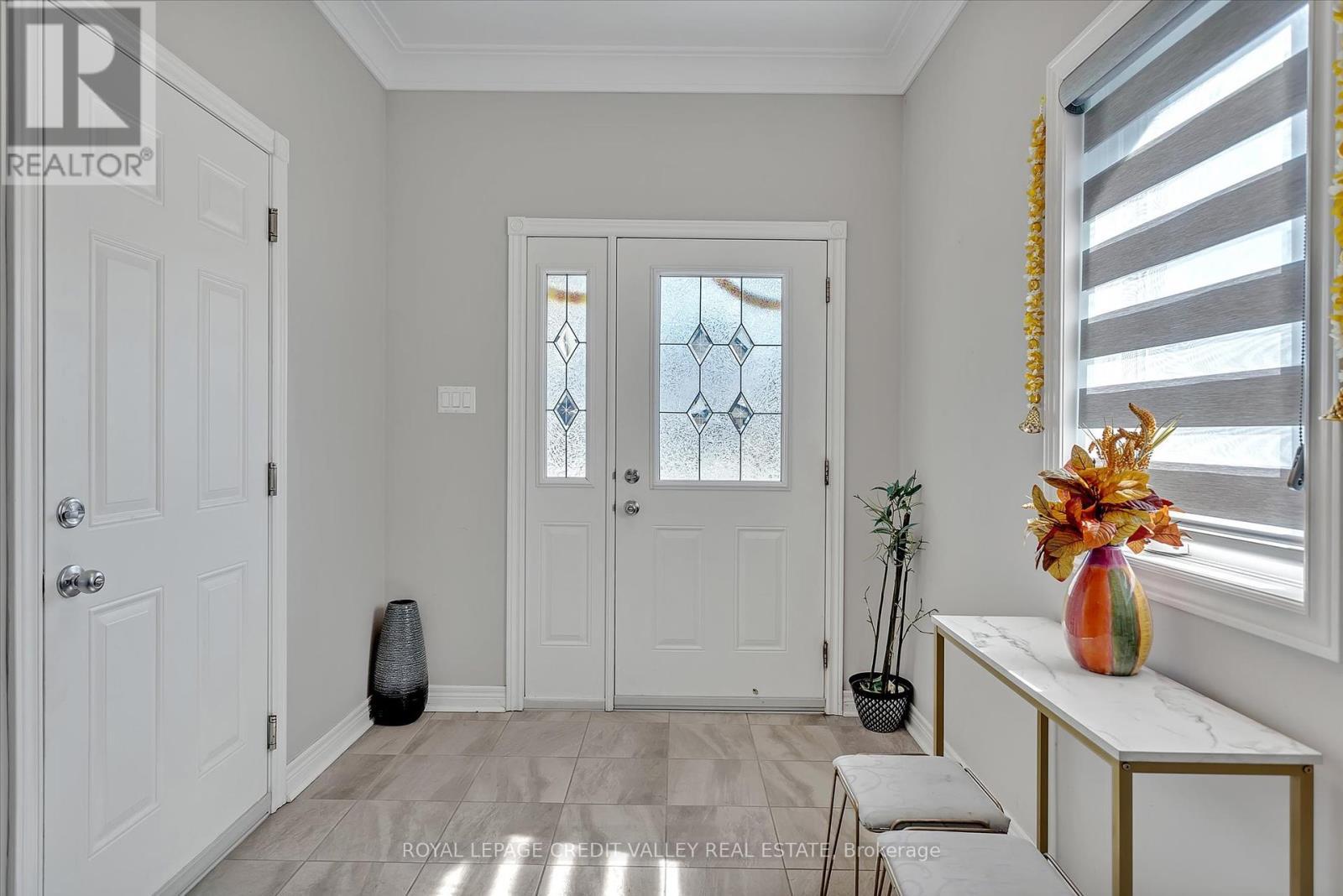 












607 LEMAY GROVE E

,
Smith-Ennismore-Lakefield,




Ontario
K9K0H1

