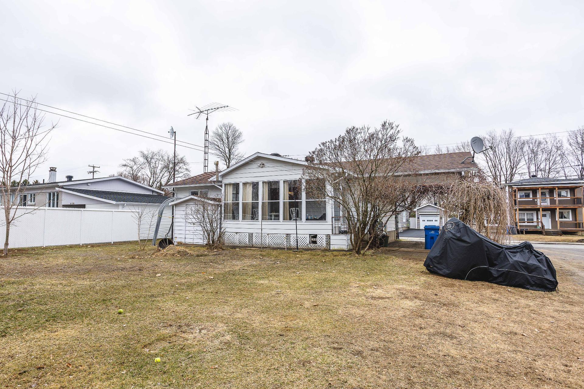 









1790


109e Rue

,
Shawinigan,




QC
G9P2P5

