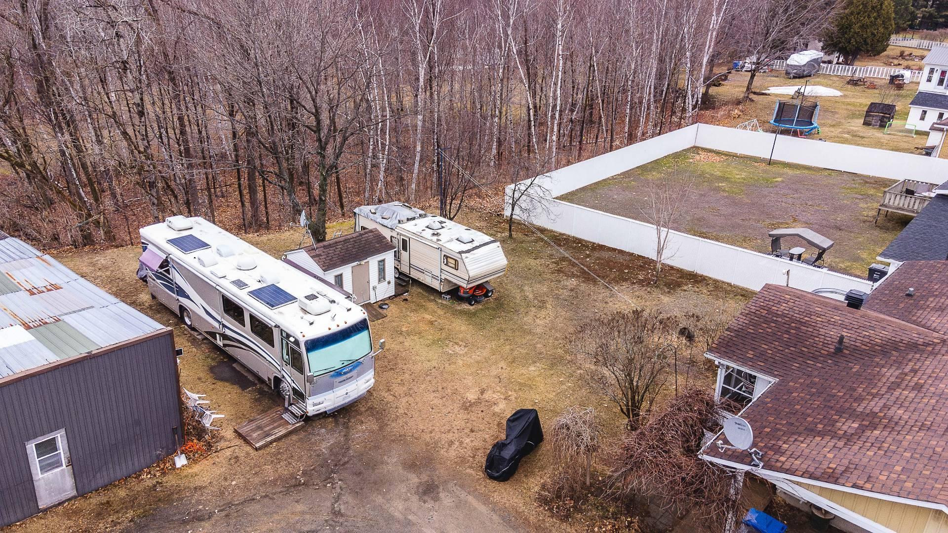 









1790


109e Rue

,
Shawinigan,




QC
G9P2P5

