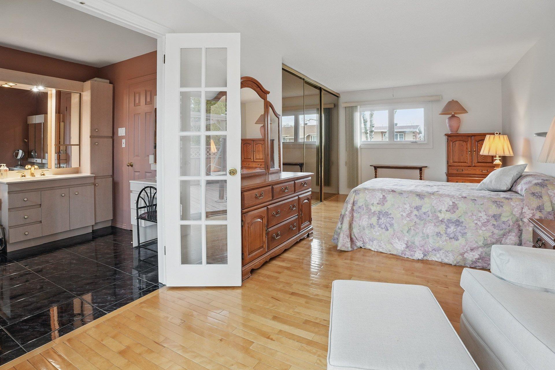 









42


Rue du Limousin

,
Gatineau (Gatineau),




QC
J8T1V5

