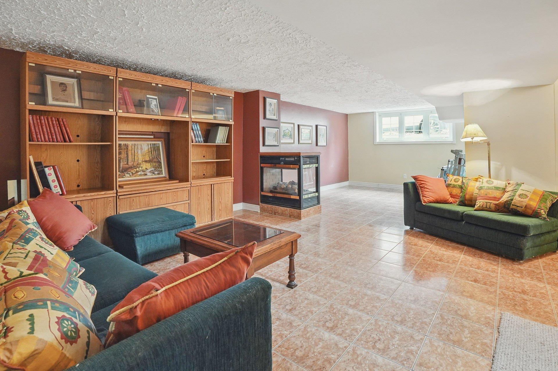 









42


Rue du Limousin

,
Gatineau (Gatineau),




QC
J8T1V5

