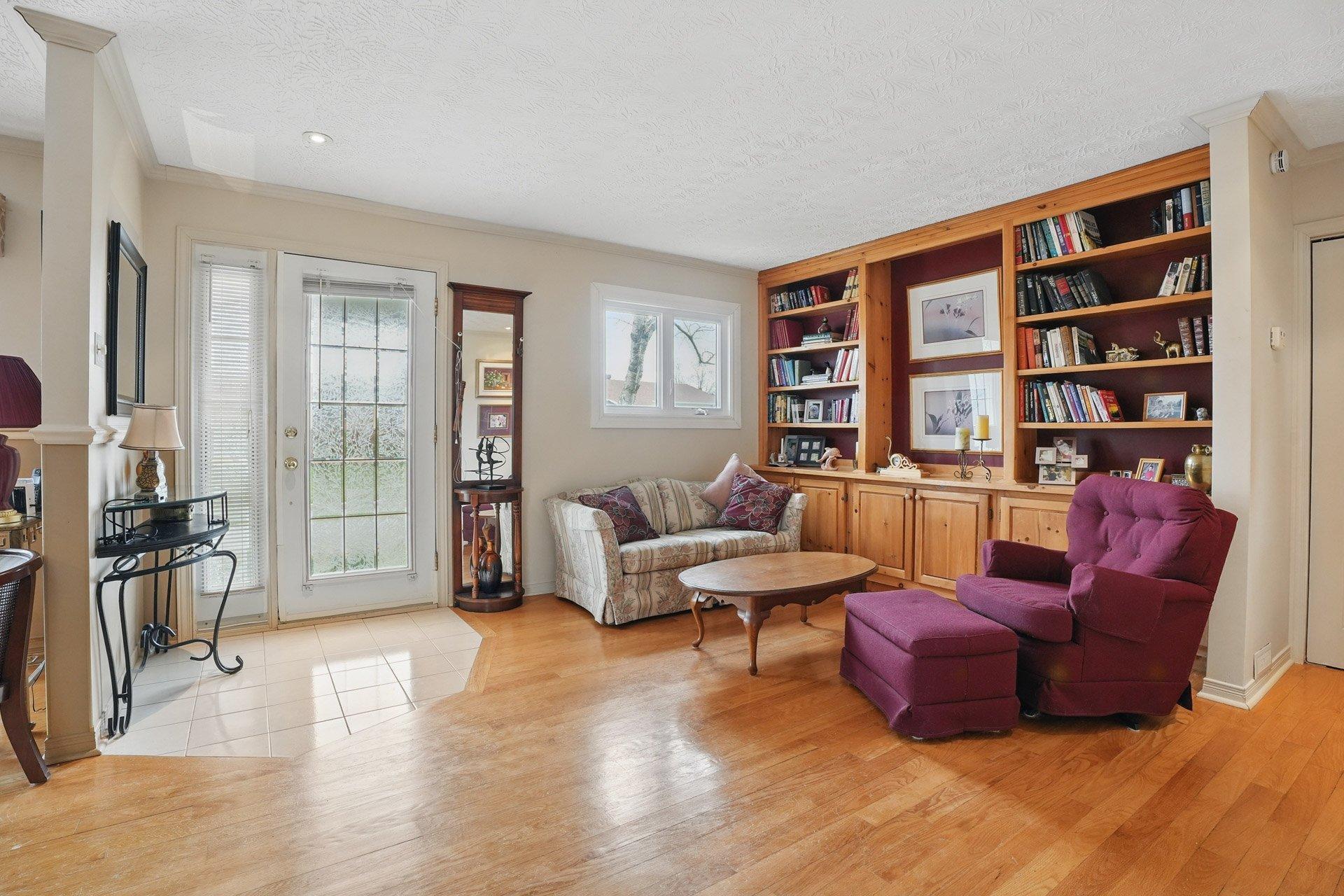 









42


Rue du Limousin

,
Gatineau (Gatineau),




QC
J8T1V5

