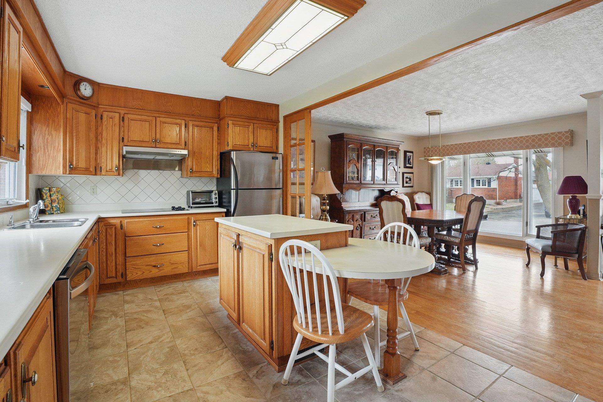 









42


Rue du Limousin

,
Gatineau (Gatineau),




QC
J8T1V5

