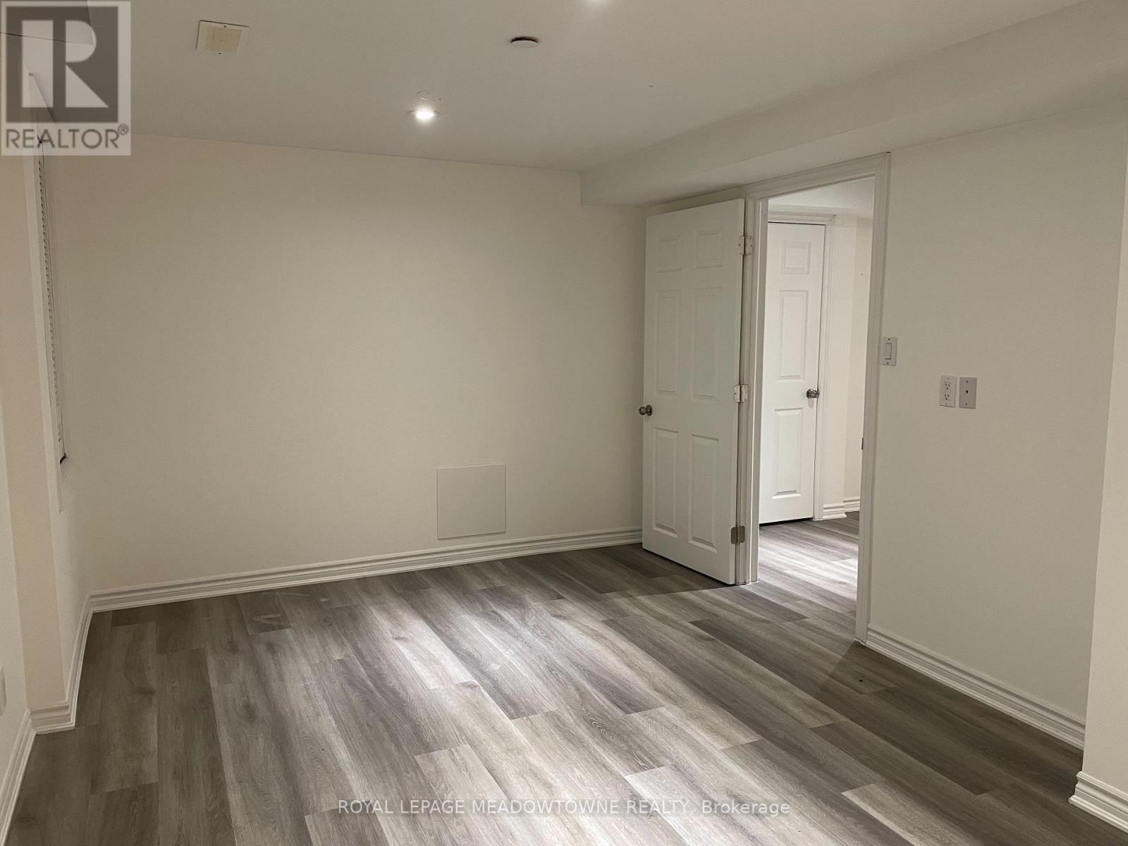 












LOWER - 6853 LISGAR DRIVE

,
Mississauga,




Ontario
L5N6V1

