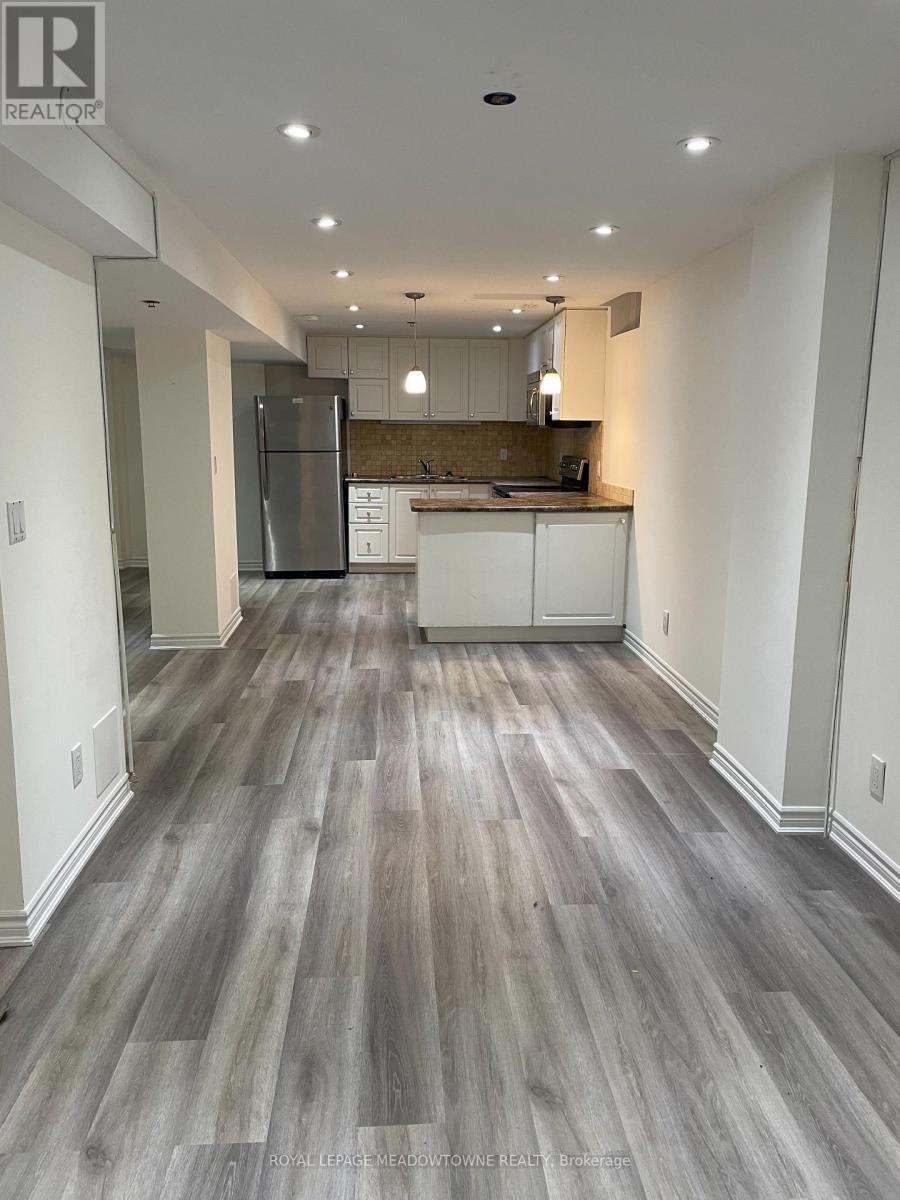 












LOWER - 6853 LISGAR DRIVE

,
Mississauga,




Ontario
L5N6V1

