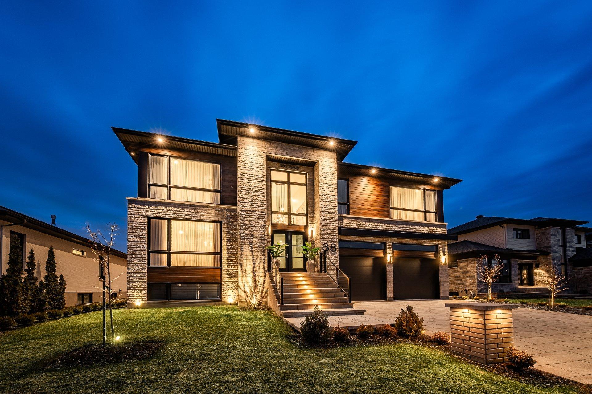 









38


Rue de l'Oiselet

,
Carignan,




QC
J3L7C3

