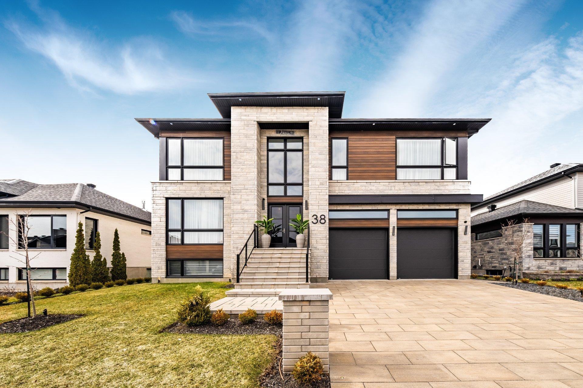 









38


Rue de l'Oiselet

,
Carignan,




QC
J3L7C3

