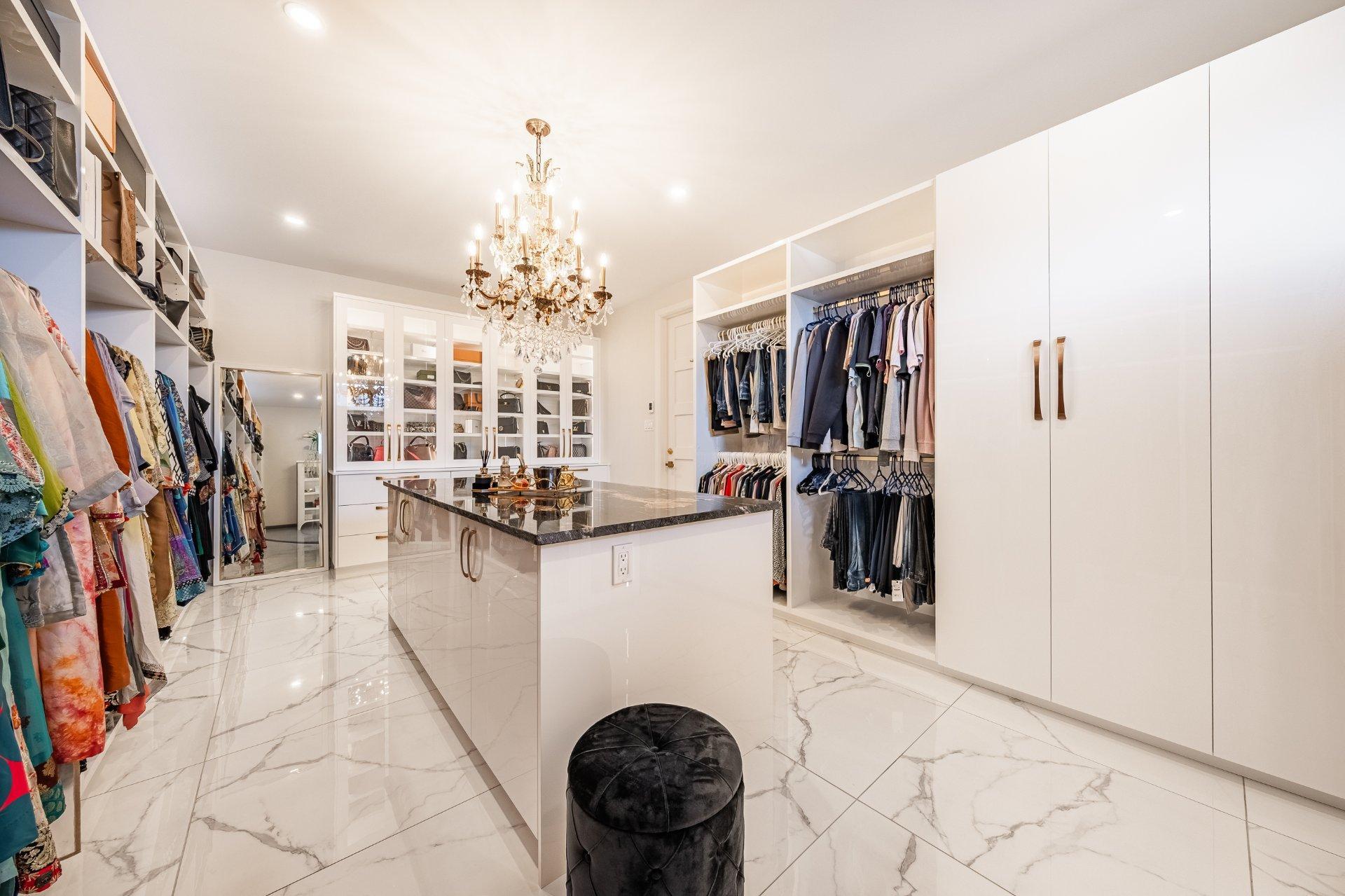 









38


Rue de l'Oiselet

,
Carignan,




QC
J3L7C3

