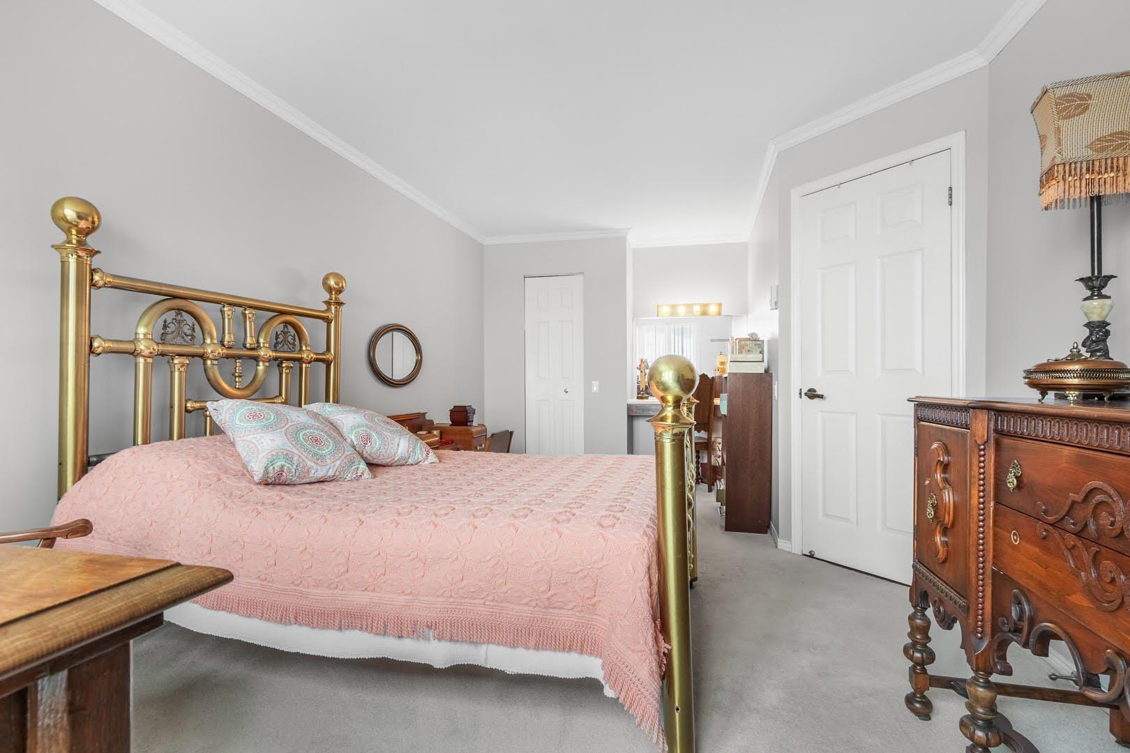 









1135


Rue Bourdages

, 5,
Québec (Les Rivières),




QC
G1M3K5

