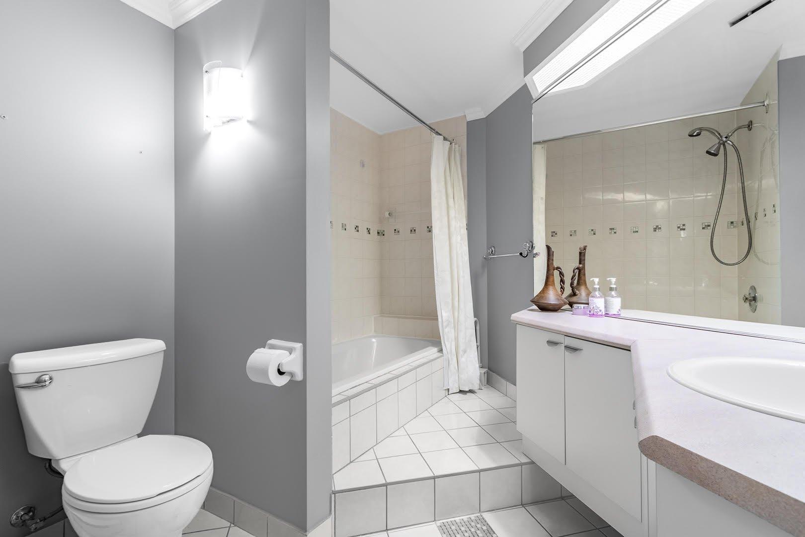 









1135


Rue Bourdages

, 5,
Québec (Les Rivières),




QC
G1M3K5

