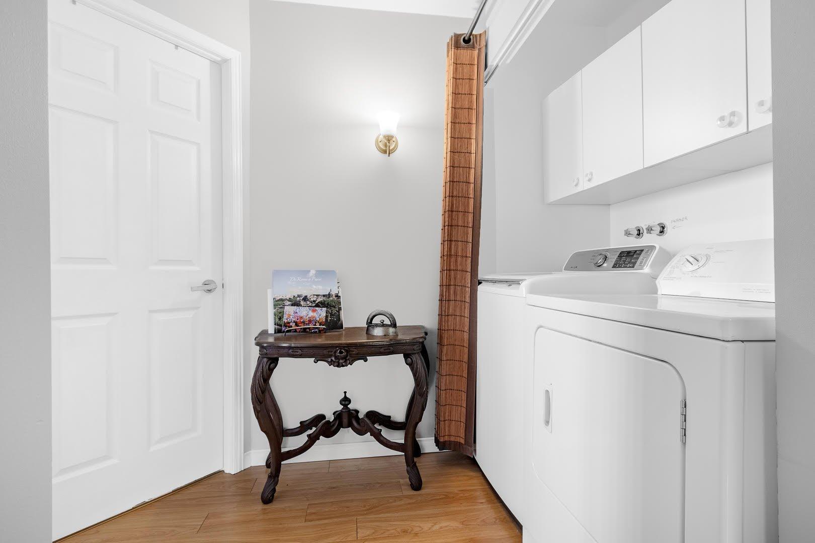 









1135


Rue Bourdages

, 5,
Québec (Les Rivières),




QC
G1M3K5

