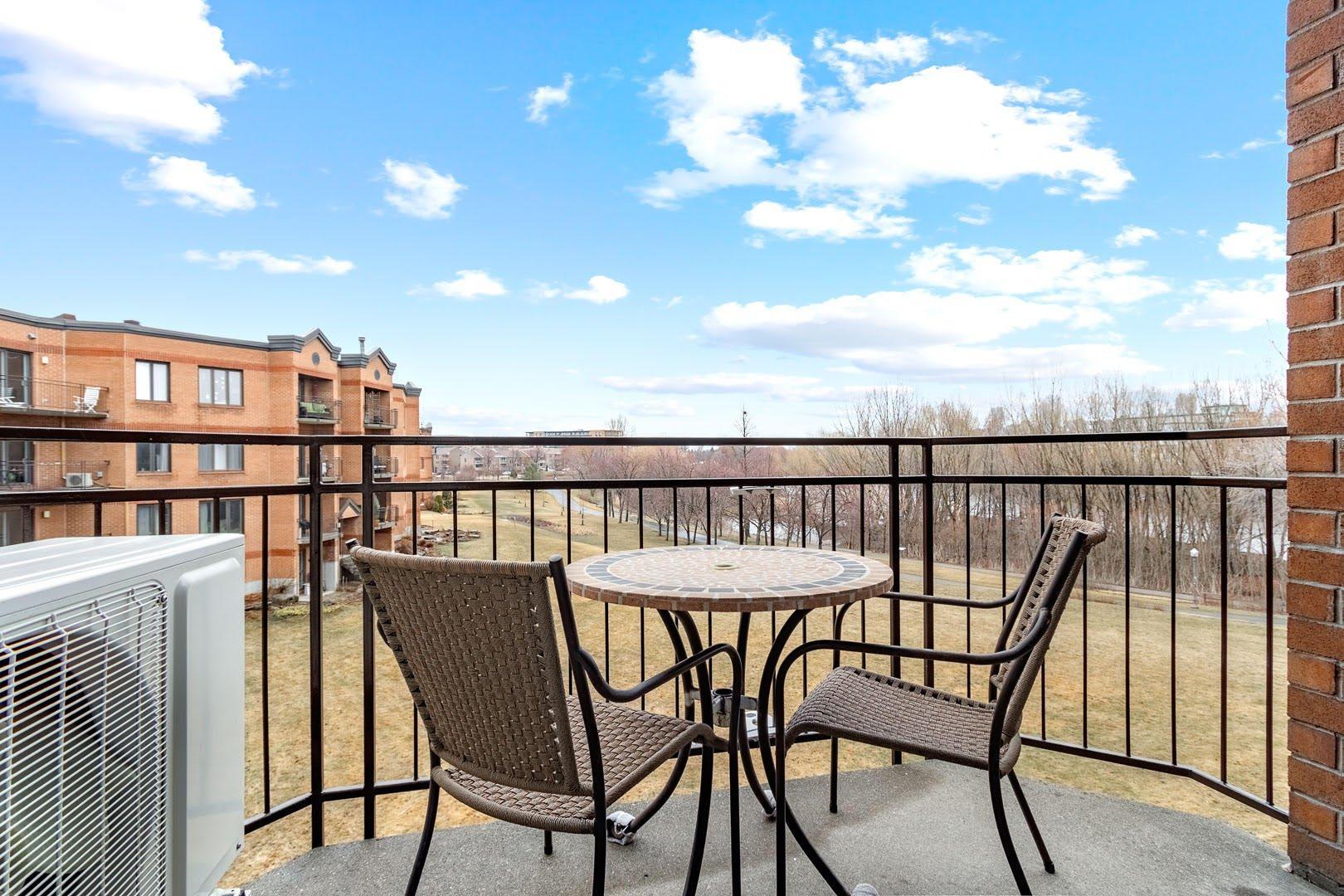 









1135


Rue Bourdages

, 5,
Québec (Les Rivières),




QC
G1M3K5


