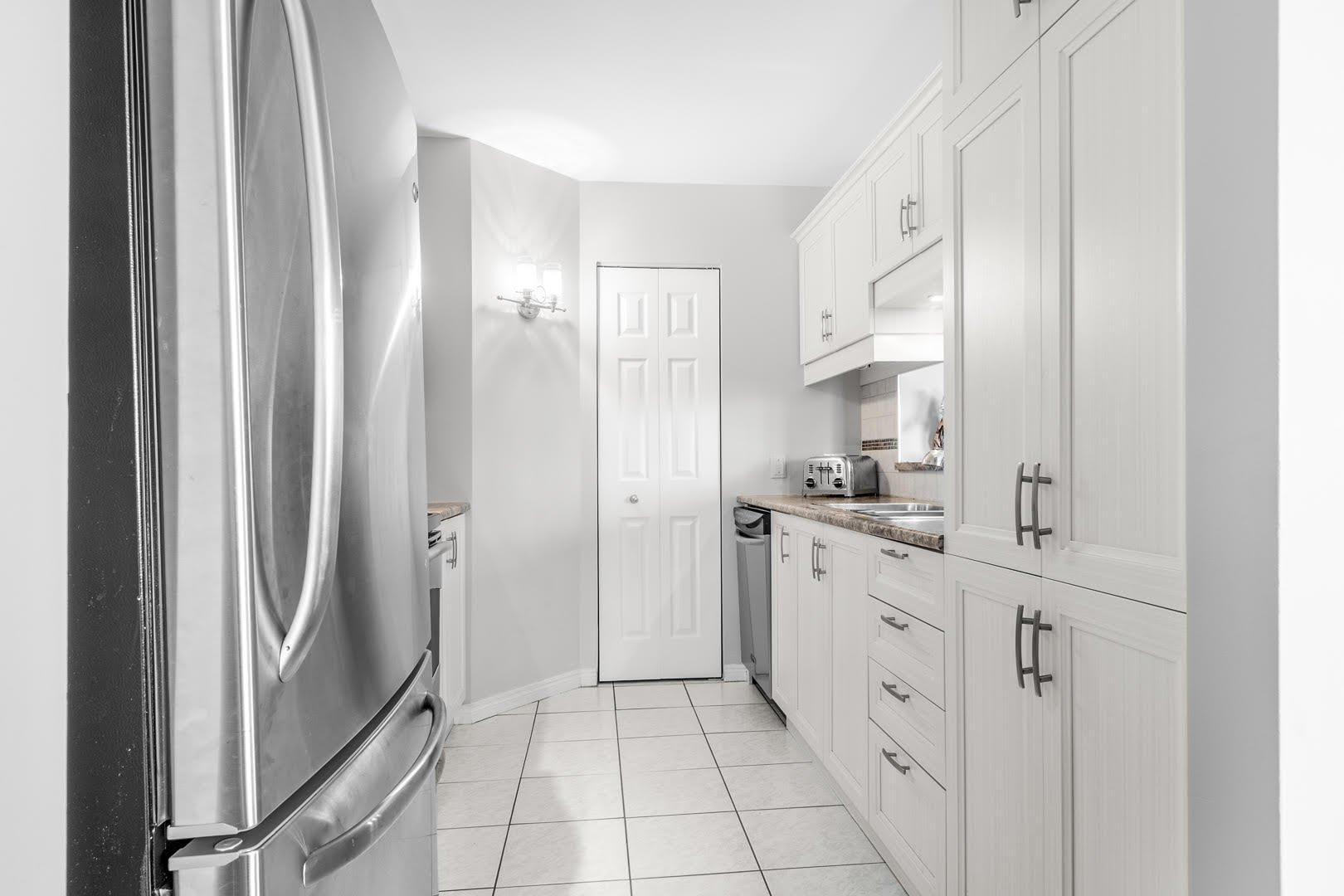 









1135


Rue Bourdages

, 5,
Québec (Les Rivières),




QC
G1M3K5

