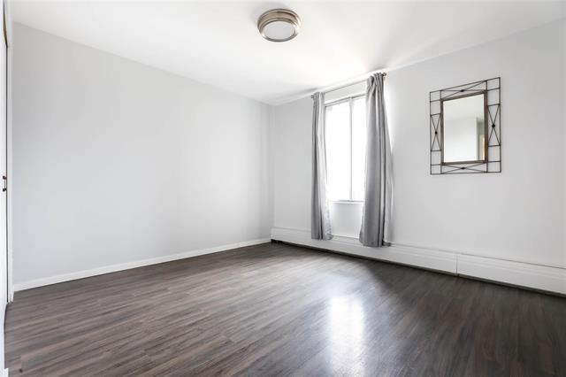 









175


Pulberry

ST, 806,
Winnipeg,




MB
R2M 3X6

