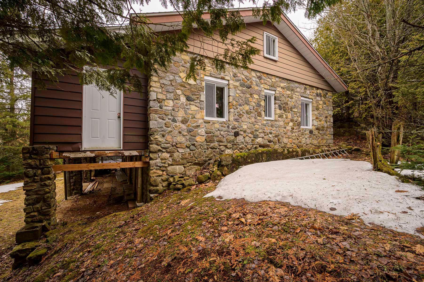 









1488


2e rue du Lac-Prévost

,
Saint-Sauveur,




QC
J0R1R1

