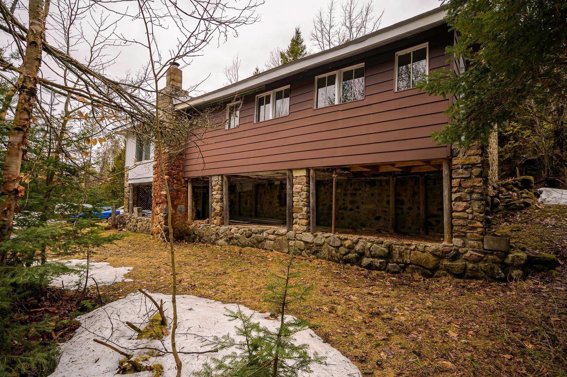 









1488


2e rue du Lac-Prévost

,
Saint-Sauveur,




QC
J0R1R1

