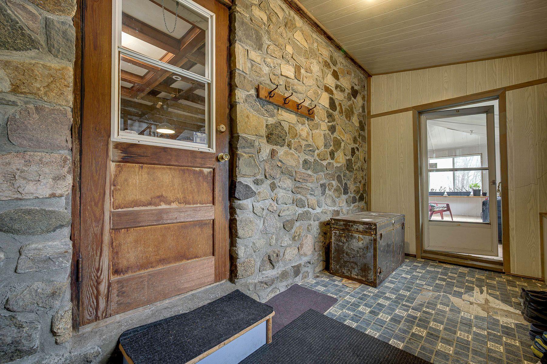 









1488


2e rue du Lac-Prévost

,
Saint-Sauveur,




QC
J0R1R1

