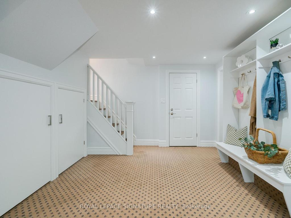 









18


Weybourne

Crescent,
Toronto,




ON
M4N 2R3

