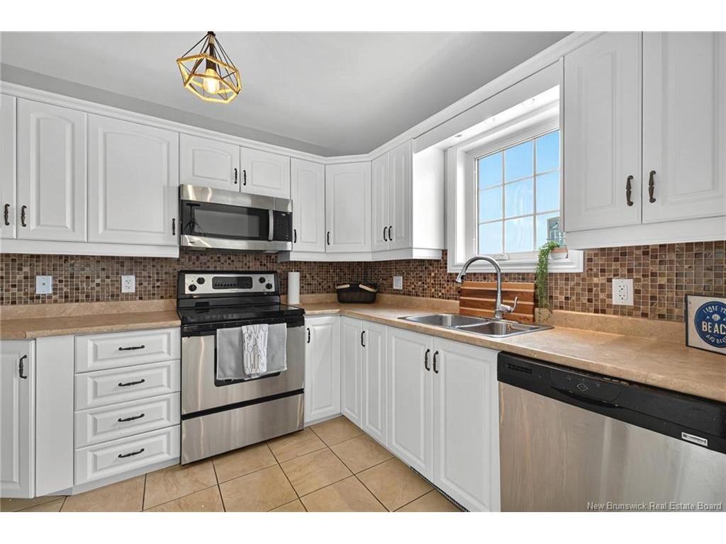 









657


Baie

,
Beresford,




NB
E8K 1X3

