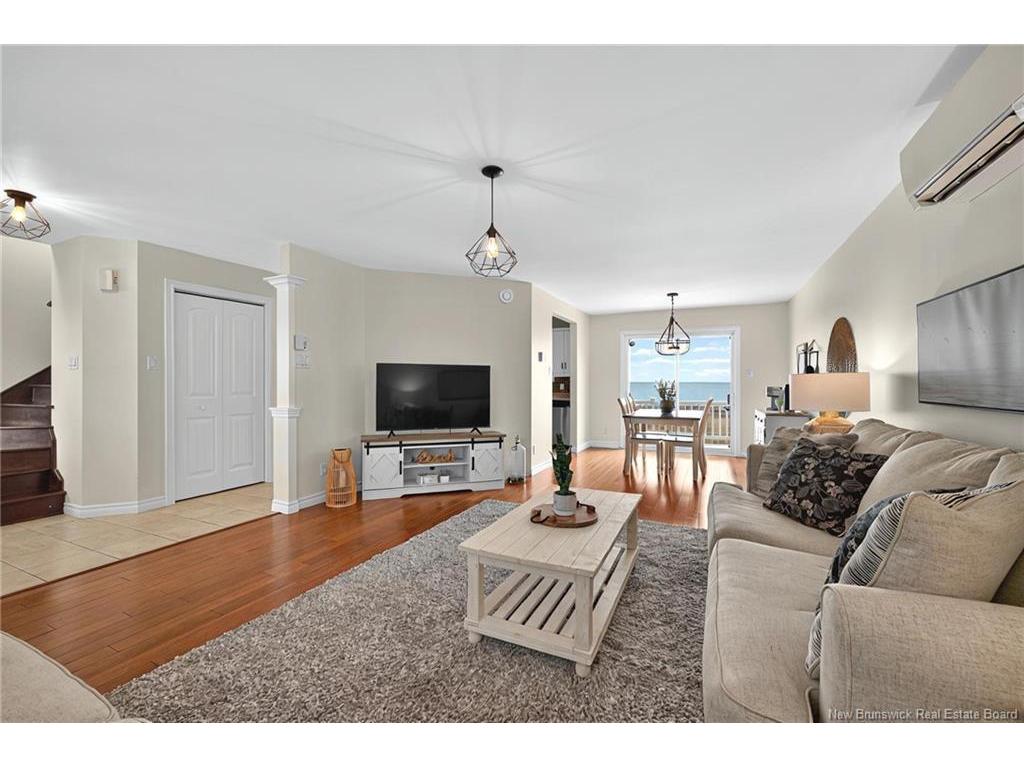 









657


Baie

,
Beresford,




NB
E8K 1X3

