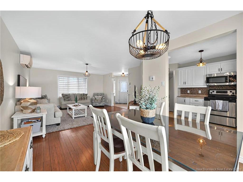 









657


Baie

,
Beresford,




NB
E8K 1X3

