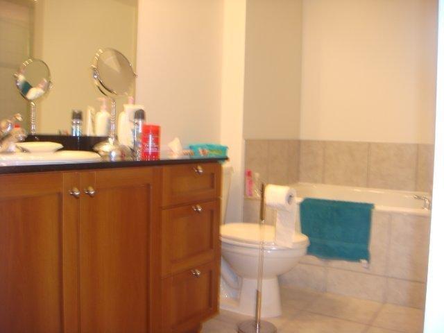 









1280


Rue St-Jacques

, 802,
Montréal (Ville-Marie),




QC
H3C0G3

