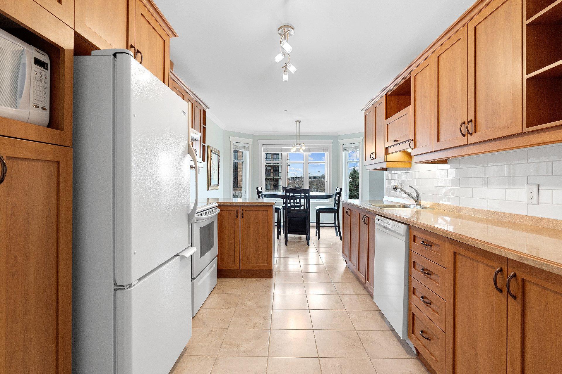 









6050


Rue Le Mesnil

, 208,
Québec (Les Rivières),




QC
G2K0A2

