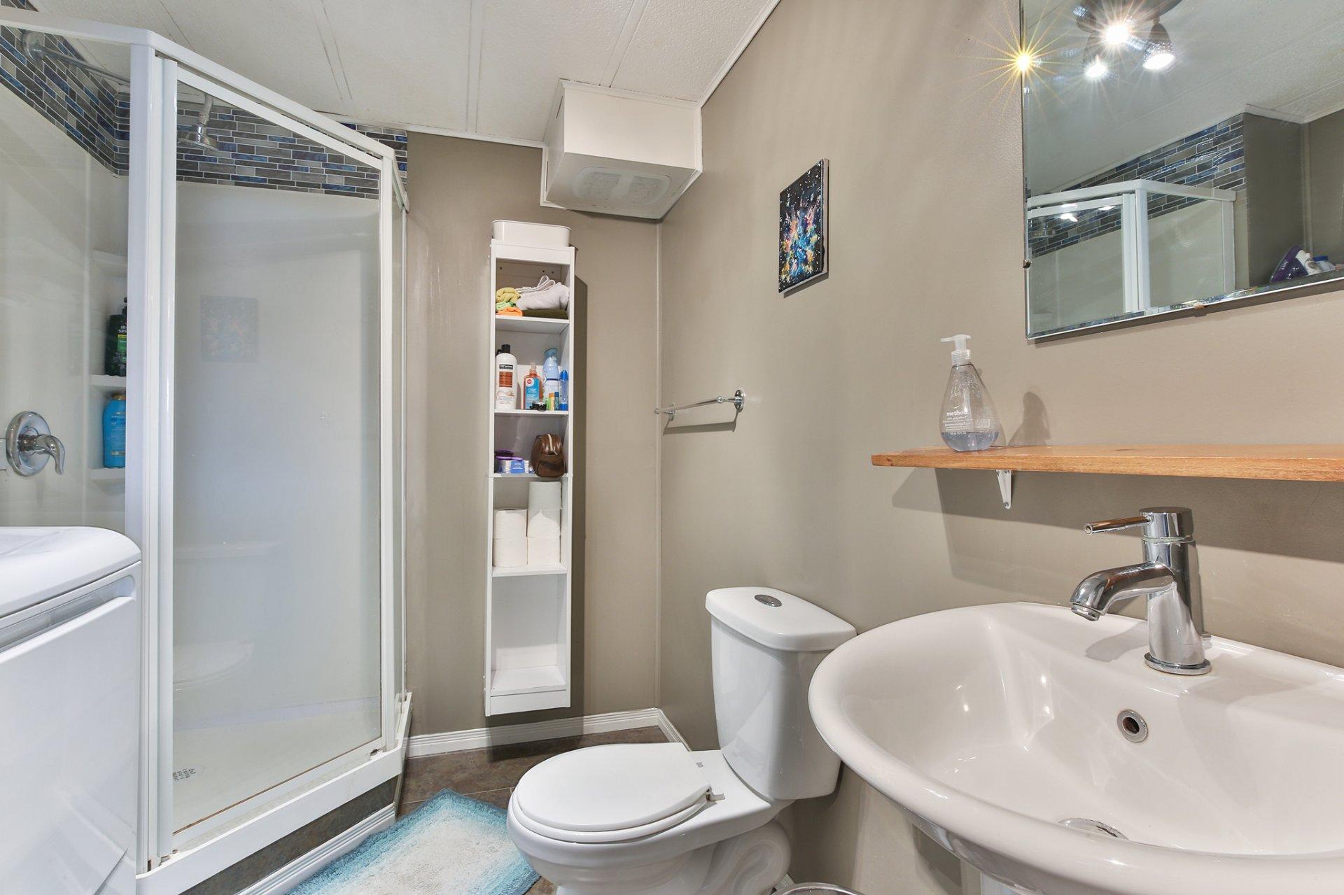 









3


Rue Laporte

,
Saint-Jean-sur-Richelieu,




QC
J2Y1A5

