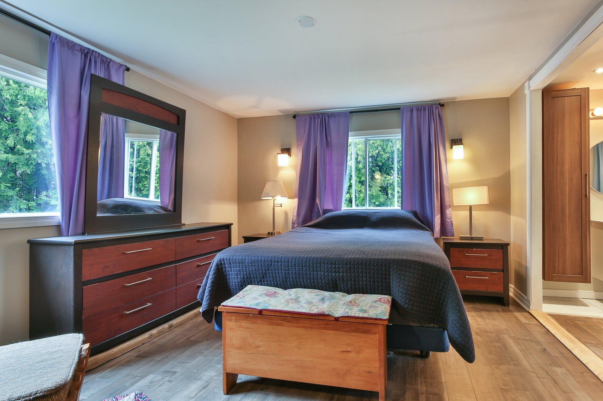 









3


Rue Laporte

,
Saint-Jean-sur-Richelieu,




QC
J2Y1A5

