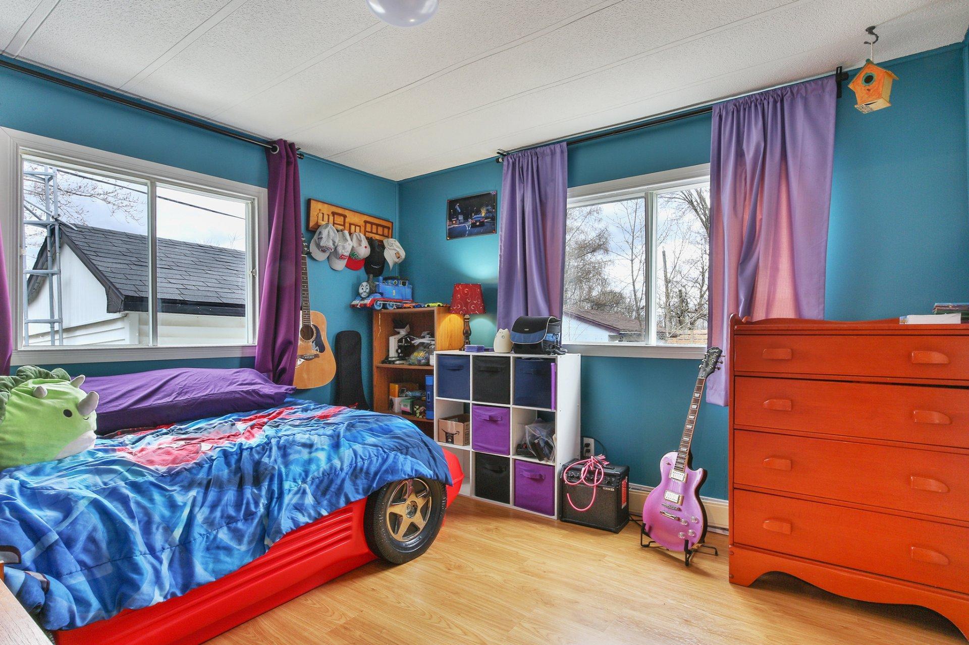 









3


Rue Laporte

,
Saint-Jean-sur-Richelieu,




QC
J2Y1A5

