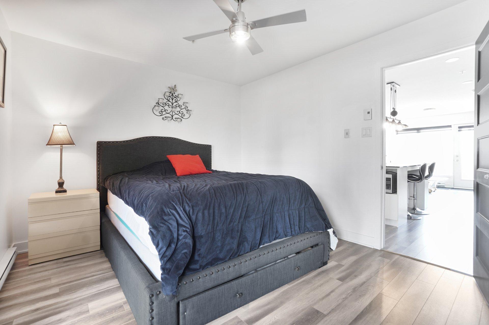 









6300


Rue de Chambéry

, 115,
Brossard,




QC
J4Z0N7


