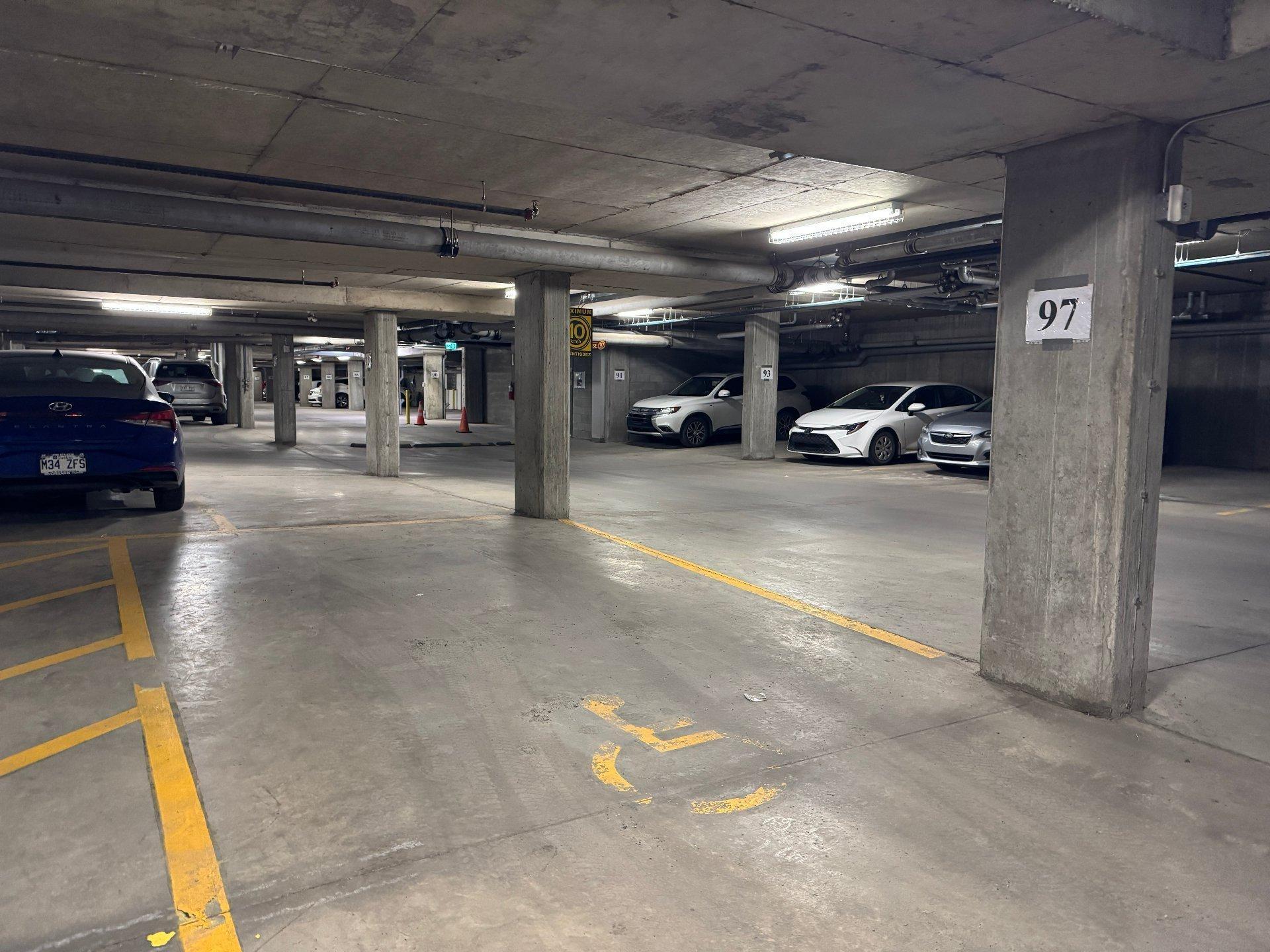 









6300


Rue de Chambéry

, 115,
Brossard,




QC
J4Z0N7

