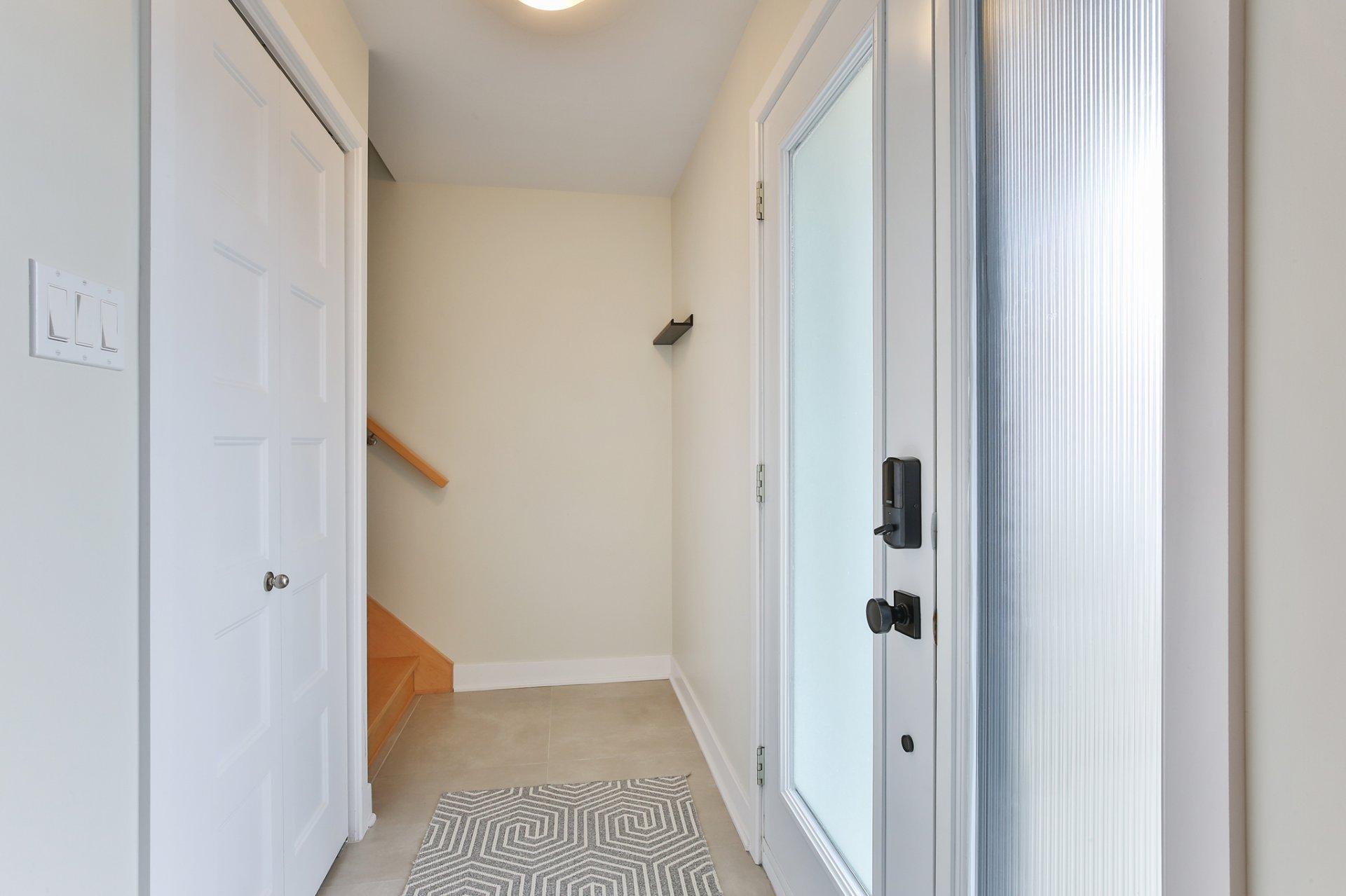 









101


Rue Principale

,
Saint-Mathieu,




QC
J0L2H0

