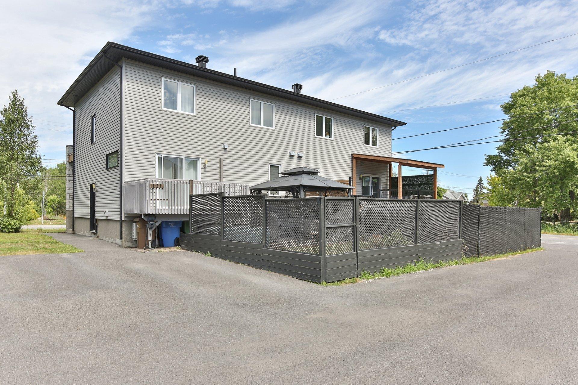 









101


Rue Principale

,
Saint-Mathieu,




QC
J0L2H0

