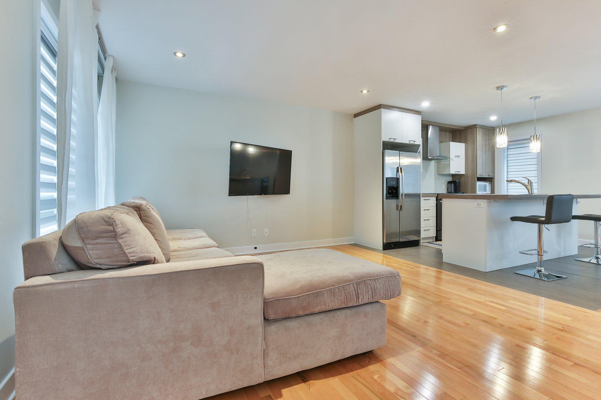 









101


Rue Principale

,
Saint-Mathieu,




QC
J0L2H0

