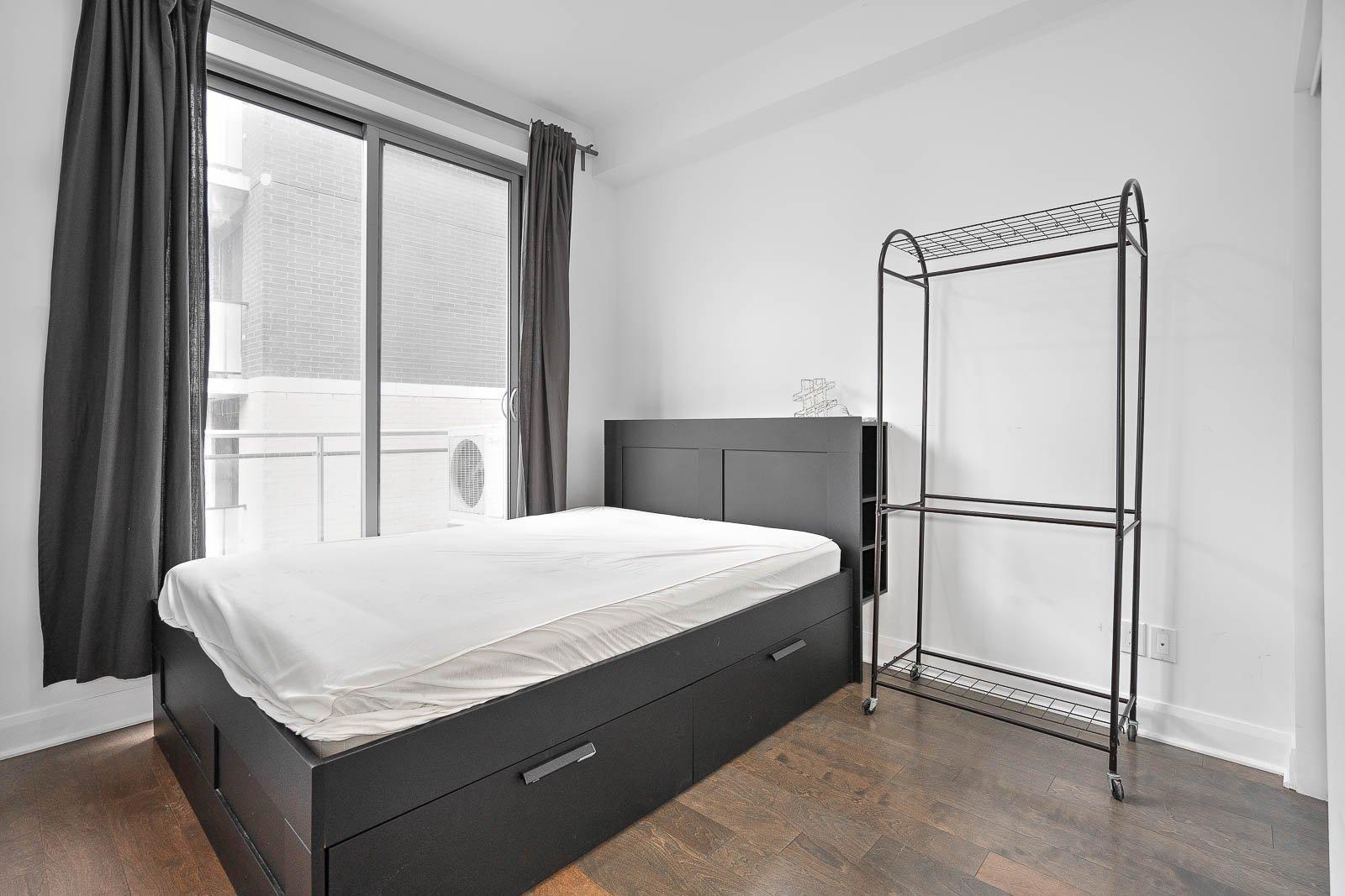 









1181


Rue Bishop

, 907,
Montréal (Ville-Marie),




QC
H3G0C6


