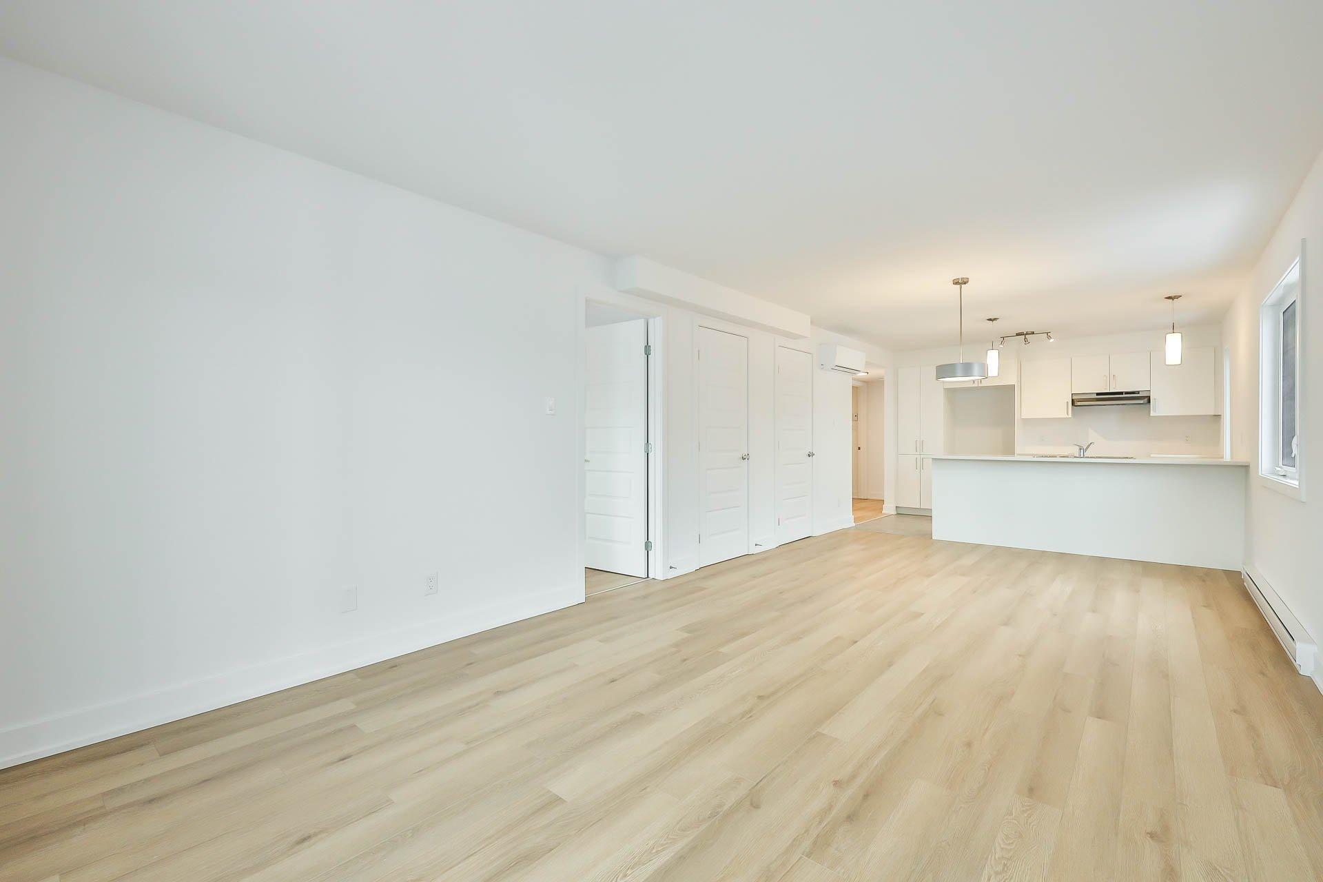 









169


Rue Dorchester

, 2,
Gatineau (Buckingham),




QC
J8L1L5

