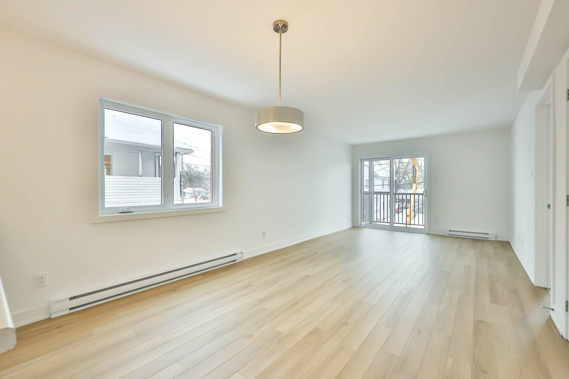 









169


Rue Dorchester

, 2,
Gatineau (Buckingham),




QC
J8L1L5

