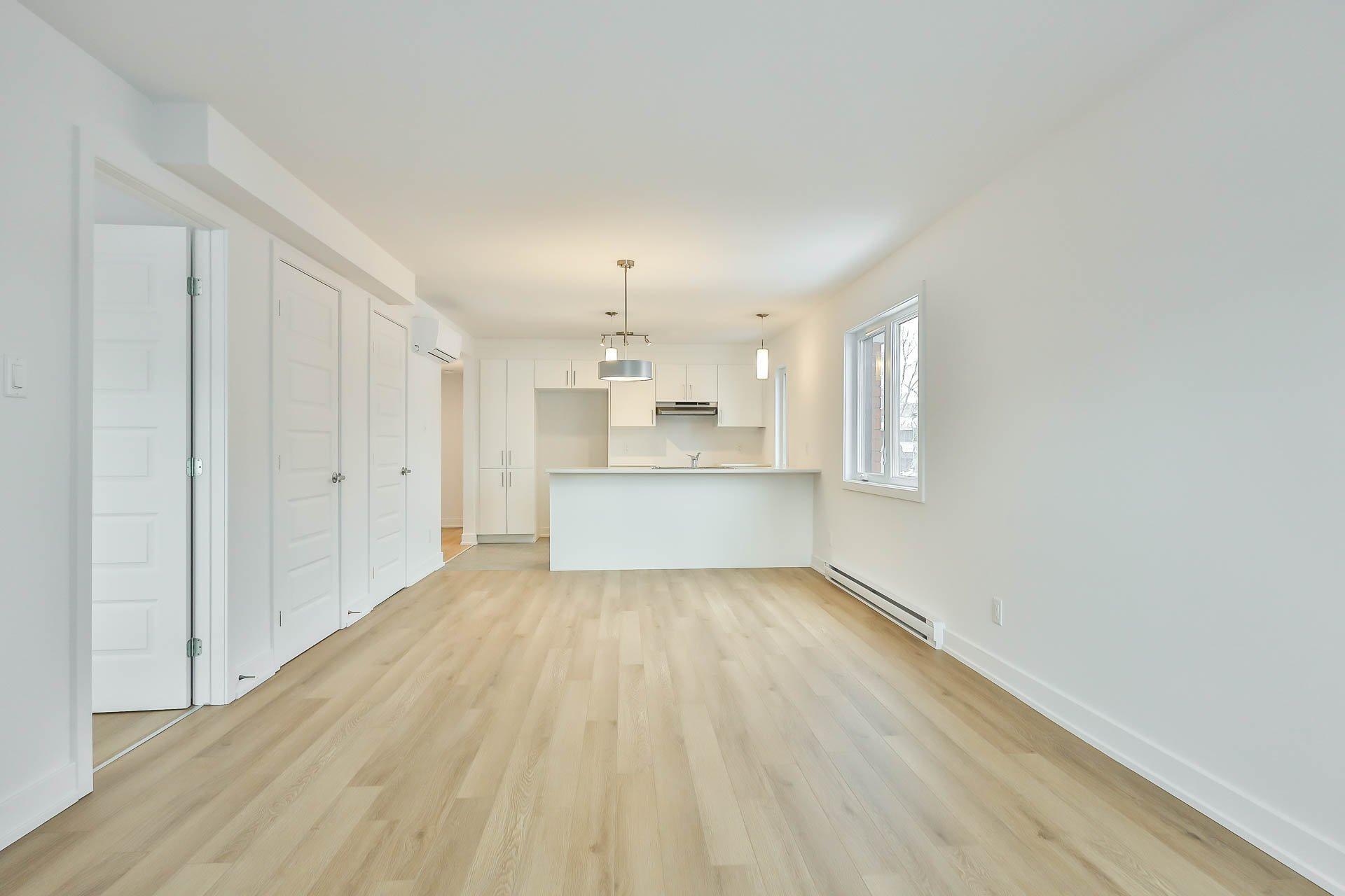 









169


Rue Dorchester

, 2,
Gatineau (Buckingham),




QC
J8L1L5

