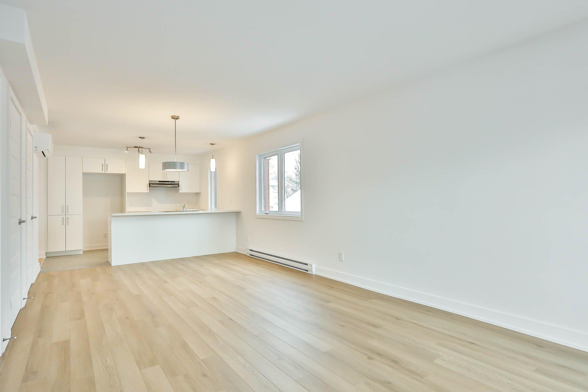 









169


Rue Dorchester

, 2,
Gatineau (Buckingham),




QC
J8L1L5


