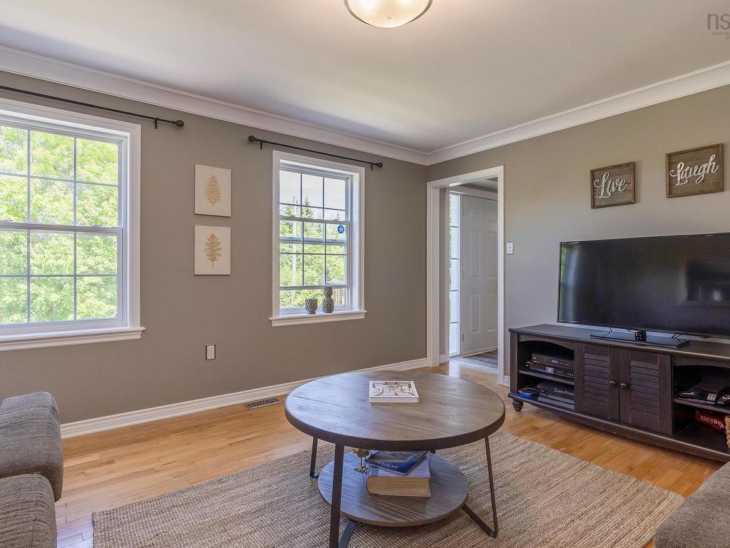 












36 George Samuel Drive

,
Hammonds Plains,




NS
B4B 1L9

