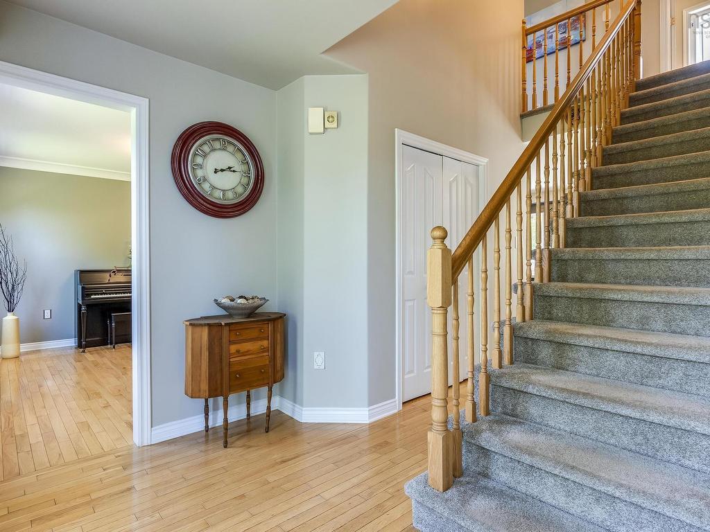 












36 George Samuel Drive

,
Hammonds Plains,




NS
B4B 1L9

