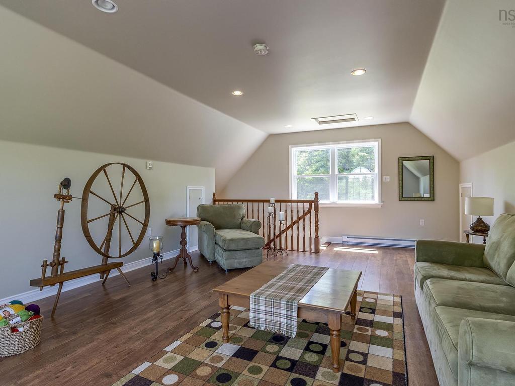 












36 George Samuel Drive

,
Hammonds Plains,




NS
B4B 1L9

