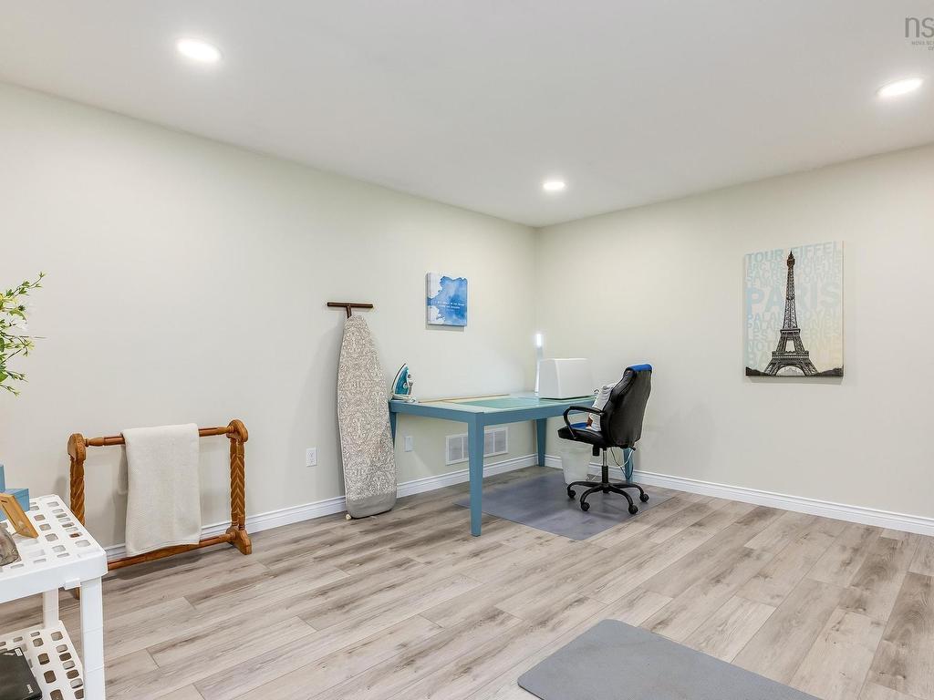 












36 George Samuel Drive

,
Hammonds Plains,




NS
B4B 1L9

