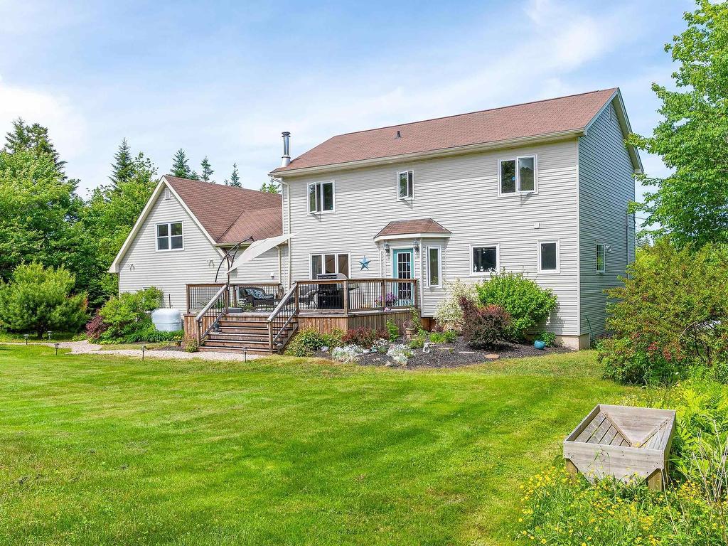












36 George Samuel Drive

,
Hammonds Plains,




NS
B4B 1L9

