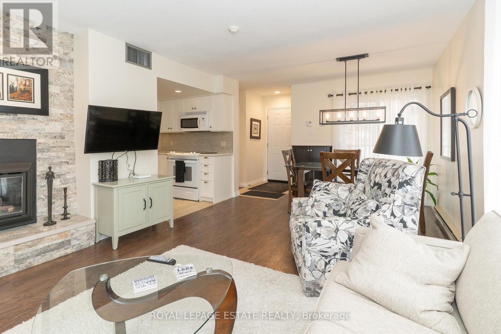 












201 - 27 DEERHURST DRIVE

,
Huntsville,




Ontario
P1H1A9

