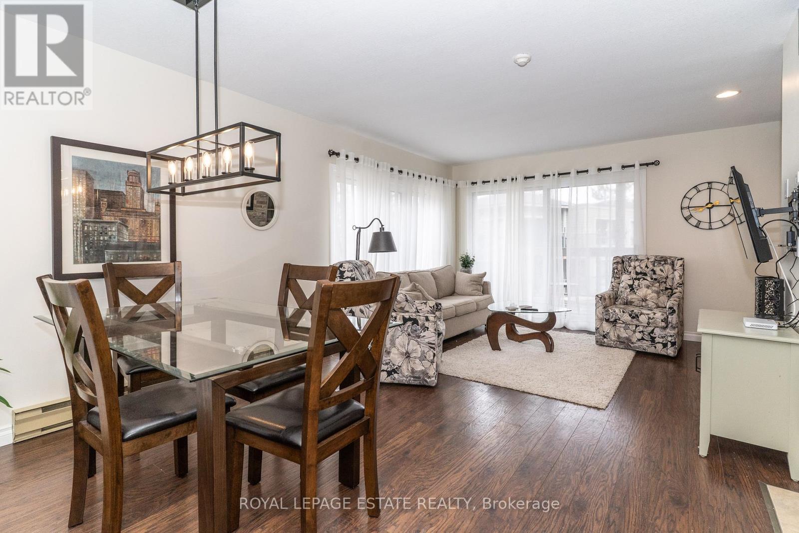 












201 - 27 DEERHURST DRIVE

,
Huntsville,




Ontario
P1H1A9

