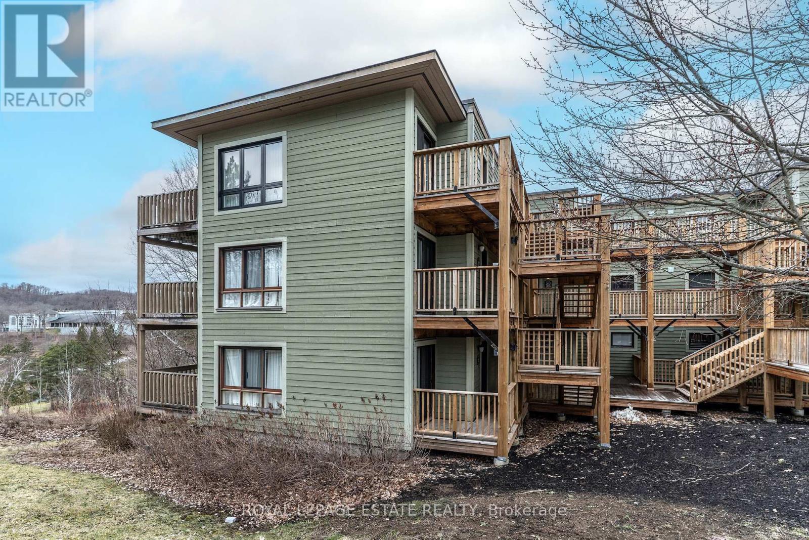 












201 - 27 DEERHURST DRIVE

,
Huntsville,




Ontario
P1H1A9

