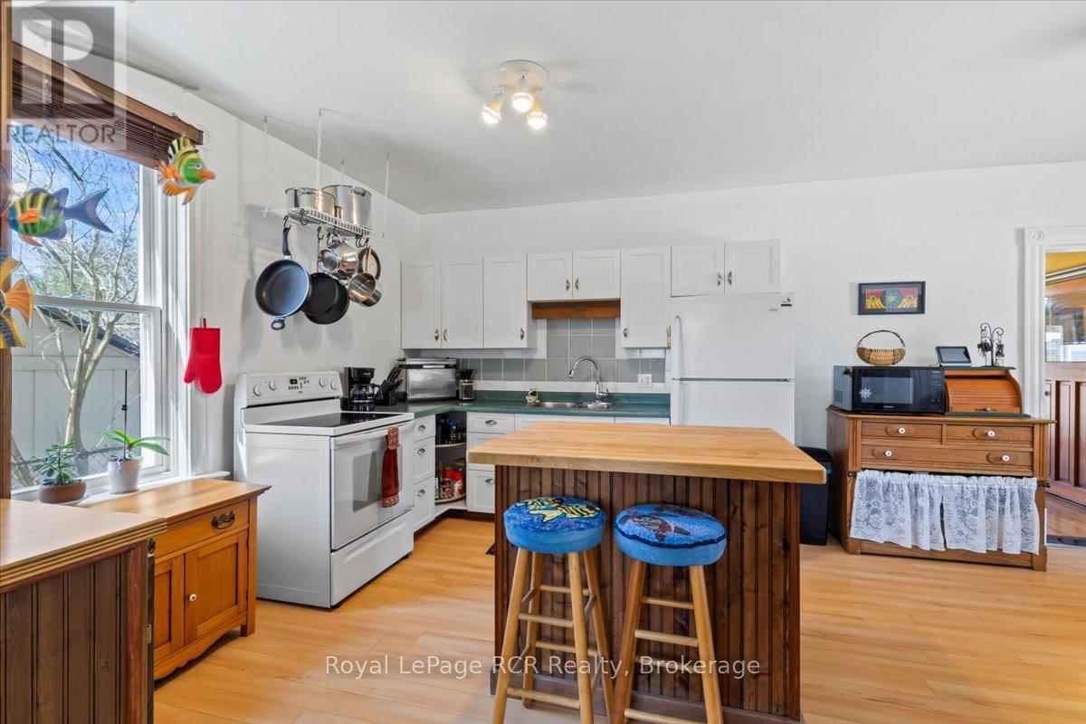 












148 4TH STREET SW

,
Arran-Elderslie,




Ontario
N0G1L0

